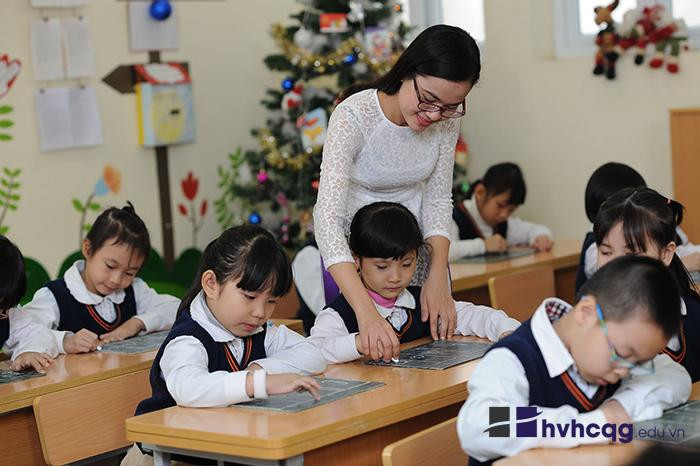 Nghề giáo viên cao quý