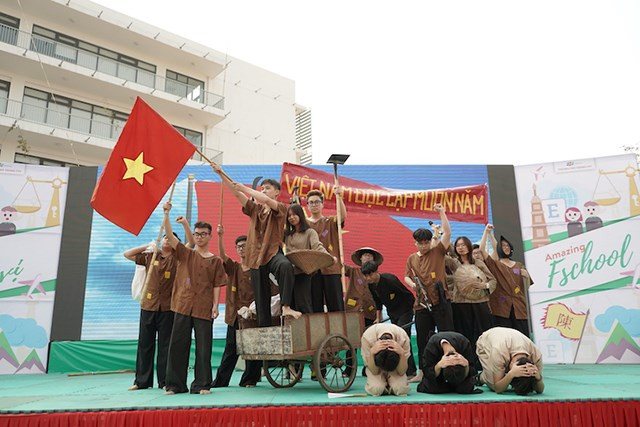 “Sân khấu hóa” văn học - một cách học trải nghiệm.