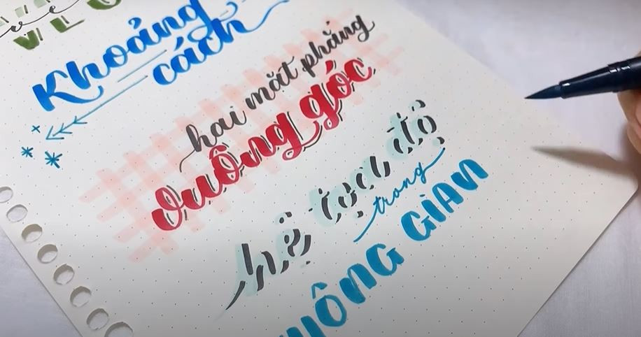 Hình ảnh trang trí tiêu đề Hệ Tọa Độ với hiệu ứng ảo diệu từ sắc xanh và họa tiết lấp lánh