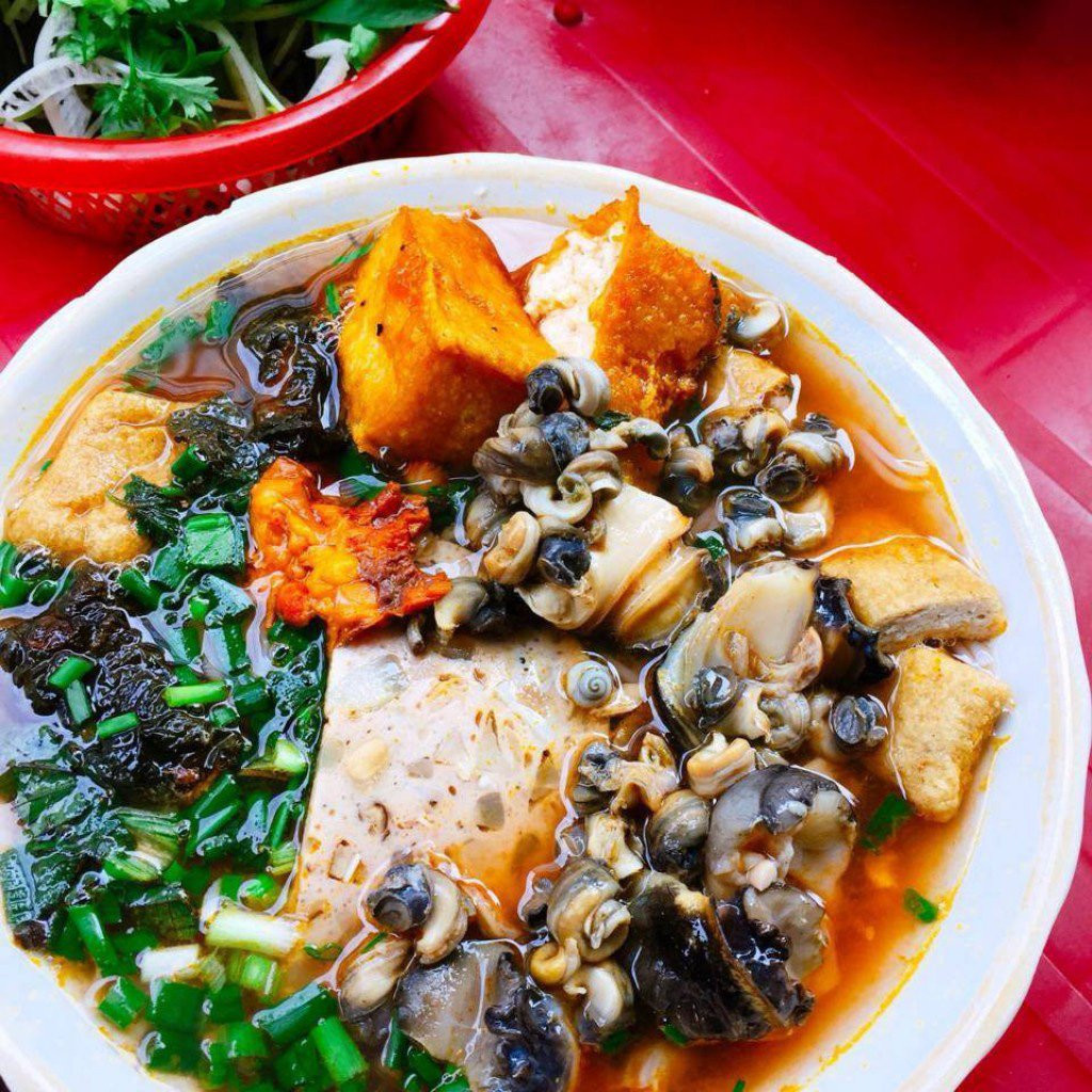 Ốc mút - món quà vặt tuổi thơ - Ảnh 2.