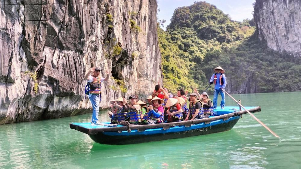 Đảm bảo an toàn khi tham gia các hoạt động dưới nước