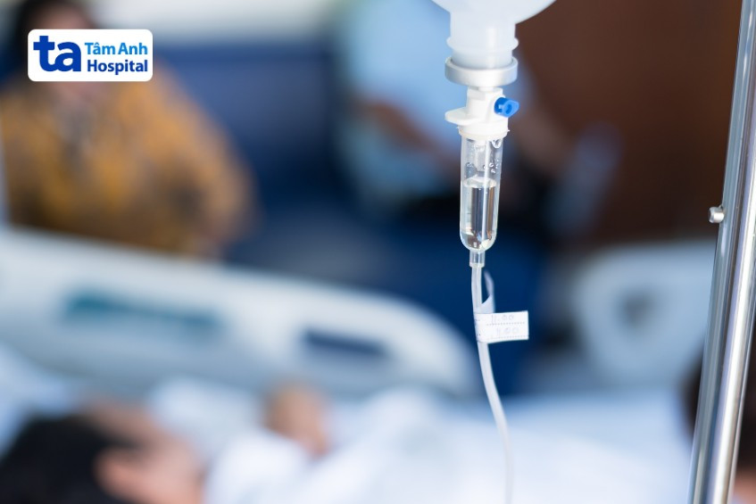 Truyền dịch giúp cung cấp năng lượng và bù nước cho cơ thể