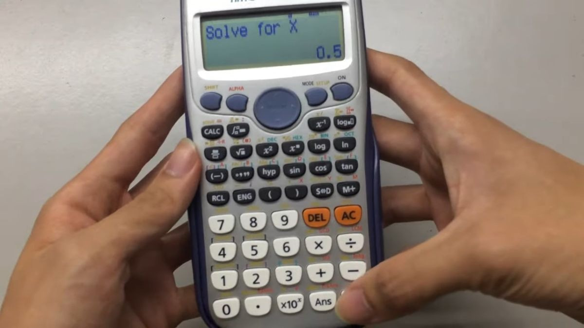 Sử dụng chức năng SOLVE để tìm nghiệm gần đúng cho mọi loại phương trình