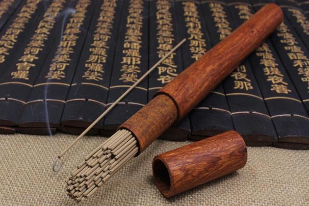 Tượng thần Chăm-Pa thể hiện nét văn hóa bản địa