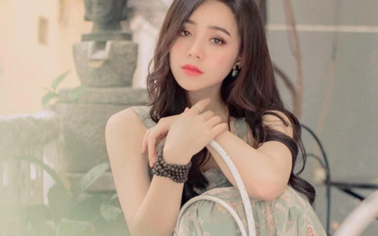 Hình ảnh minh họa về các hoạt động rèn luyện kỹ năng mềm như giao tiếp, làm việc nhóm, lãnh đạo