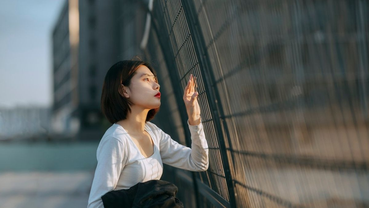 câu thơ tình yêu hay buồn