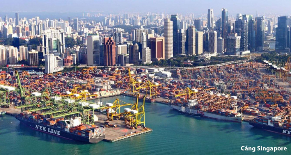 Hoạt động bơm dầu tại Cảng Singapore diễn ra an toàn và hiệu quả
