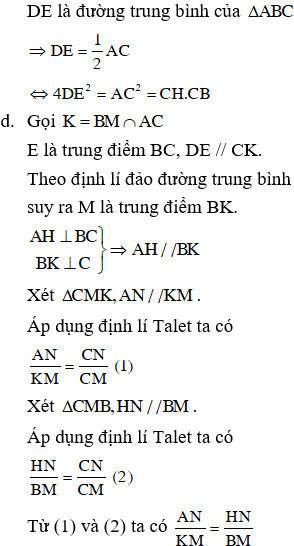 Trung điểm D và E trên AB và BC
