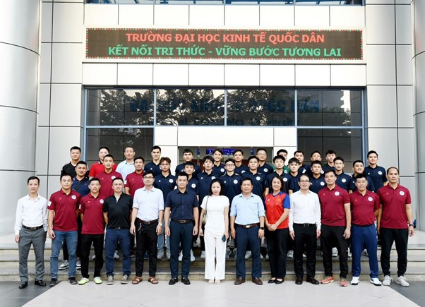 Đại học Kinh tế Quốc dân là một trong những trường top đầu được đánh giá cao