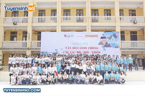 Ngày hội văn hóa giao thông của sinh viên Đại học Thủ đô Hà Nội