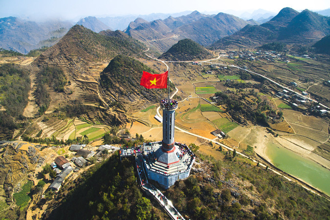 Du khách khám phá văn hóa độc đáo của đồng bào dân tộc thiểu số ở Hà Giang, trải nghiệm du lịch cộng đồng ý nghĩa