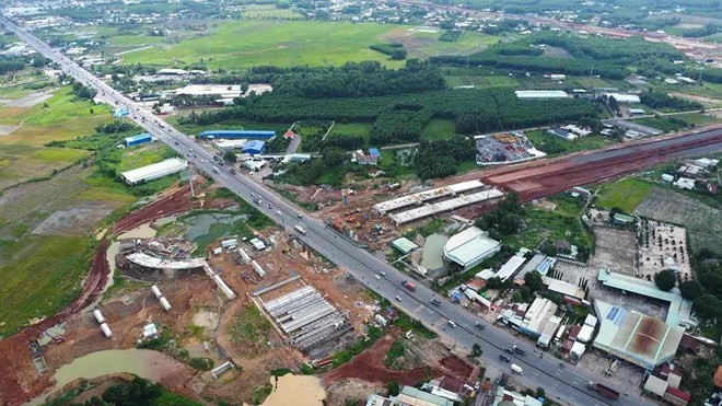 Hạ tầng giao thông kết nối càng đang là điểm nghẽn vùng Đông Nam Bộ