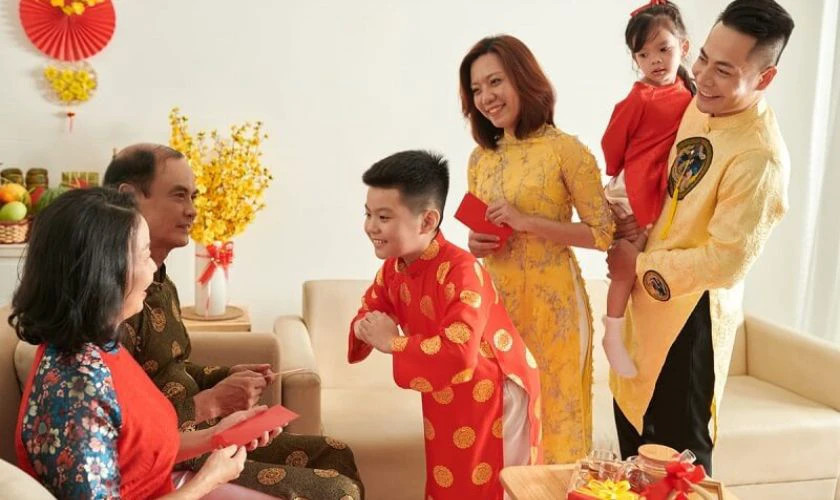 Thơ chúc Tết 4 chữ gửi gắm lời chúc tốt đẹp nhất